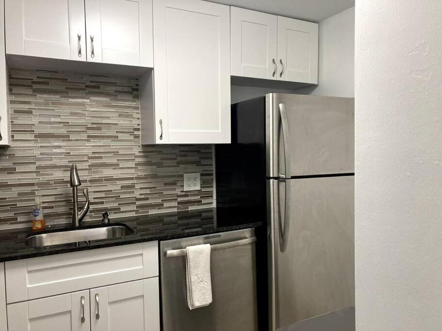 Oceanview On Located In Ocean Manor Lauderdale 2 Bed 2 Bath Spacious Corner Unit Partial Ocean View Fort Lauderdale