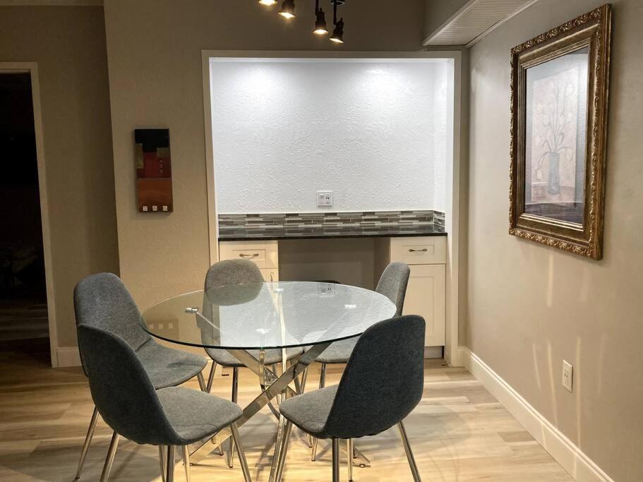 Oceanview On Located In Ocean Manor Lauderdale 2 Bed 2 Bath Spacious Corner Unit Partial Ocean View Aparthotel *