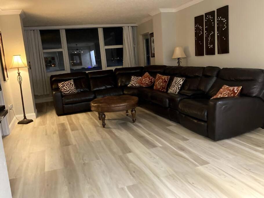 Oceanview On Located In Ocean Manor Lauderdale 2 Bed 2 Bath Spacious Corner Unit Partial Ocean View *
