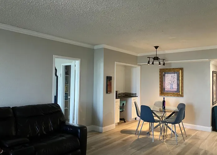 Oceanview On Sand Located In Ocean Manor Resort Fort Lauderdale Beach 2 Bed 2 Bath Spacious Corner Unit Partial Ocean View