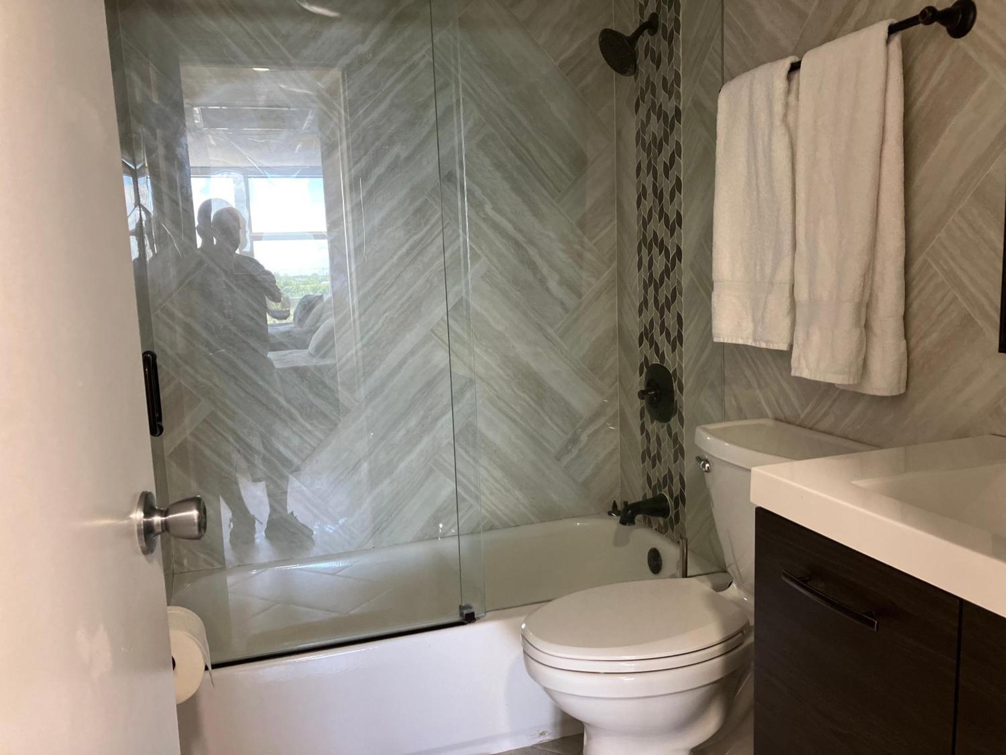 Oceanview On Located In Ocean Manor Lauderdale 2 Bed 2 Bath Spacious Corner Unit Partial Ocean View