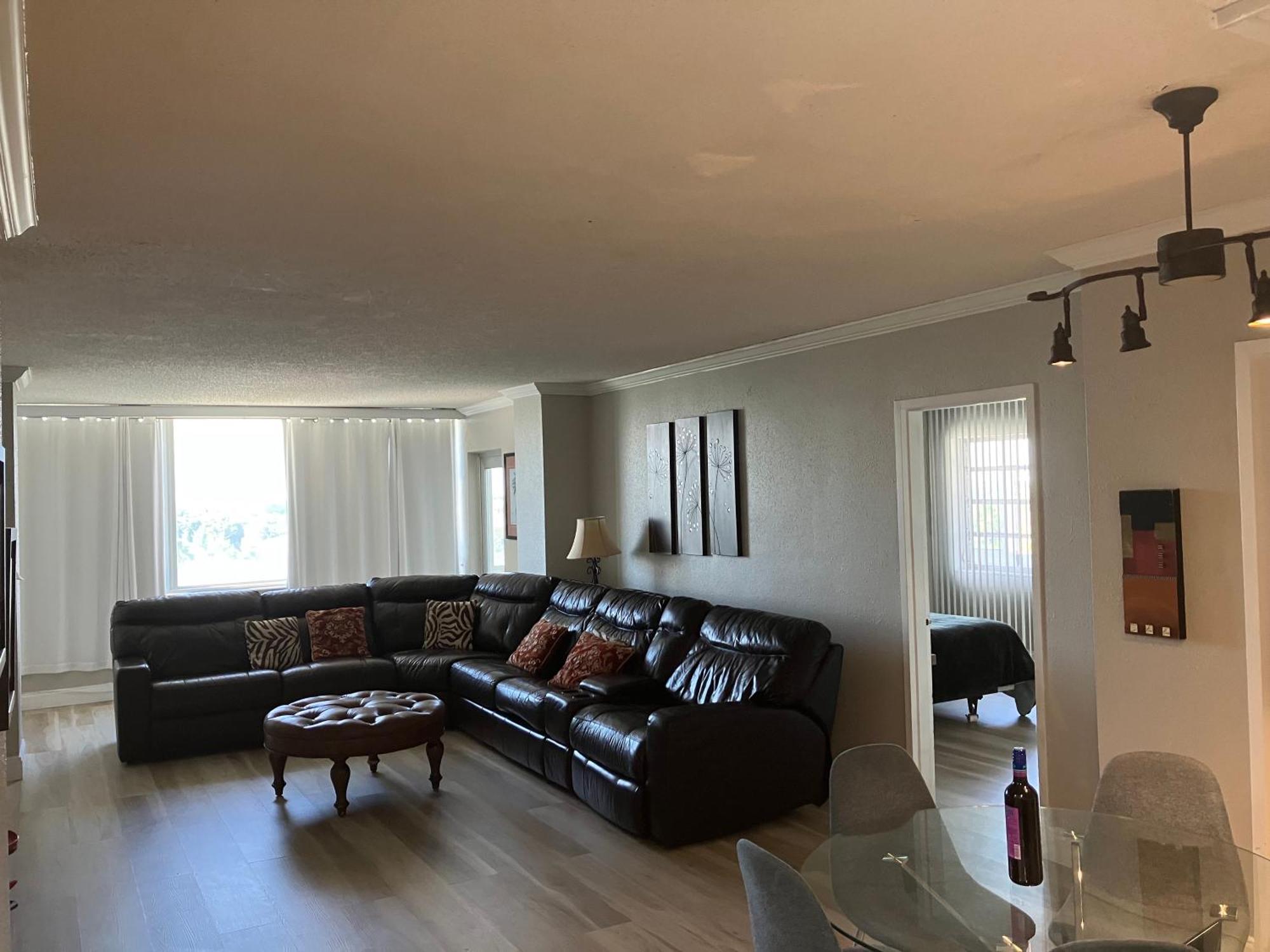 Oceanview On Located In Ocean Manor Lauderdale 2 Bed 2 Bath Spacious Corner Unit Partial Ocean View Apart-hotel *